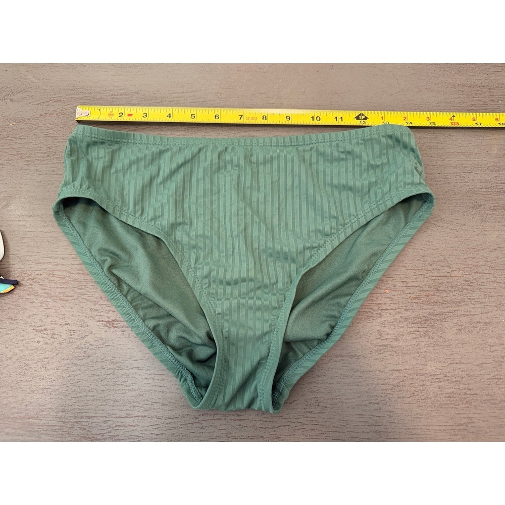 Ellen Tracy Sage Green Ribbed Bikini Swim Bottoms Size 6 Classic Brief Mid Rise